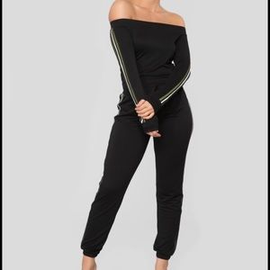 Off the shoulder black set